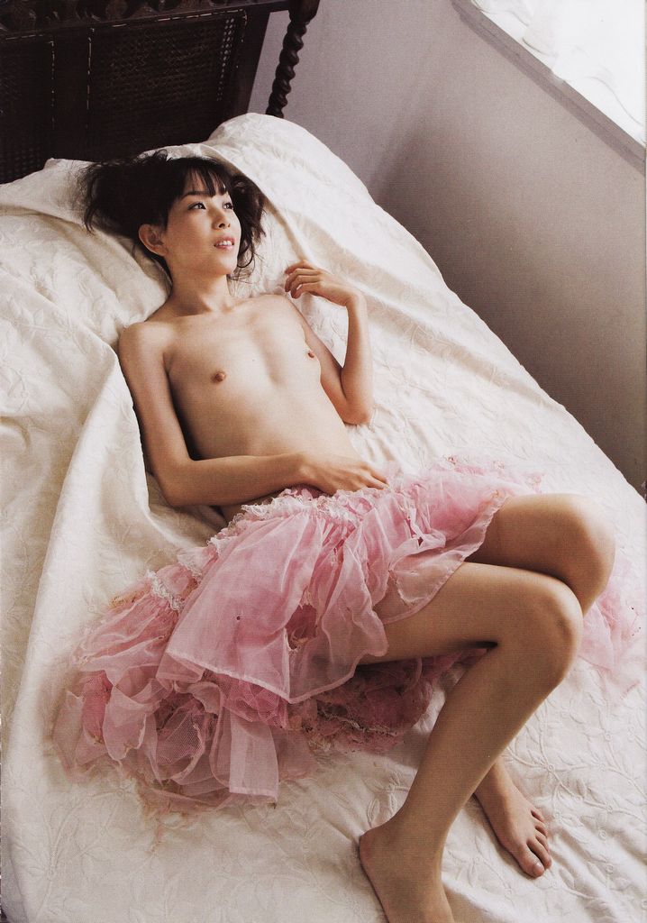 鈴木早智子 全裸